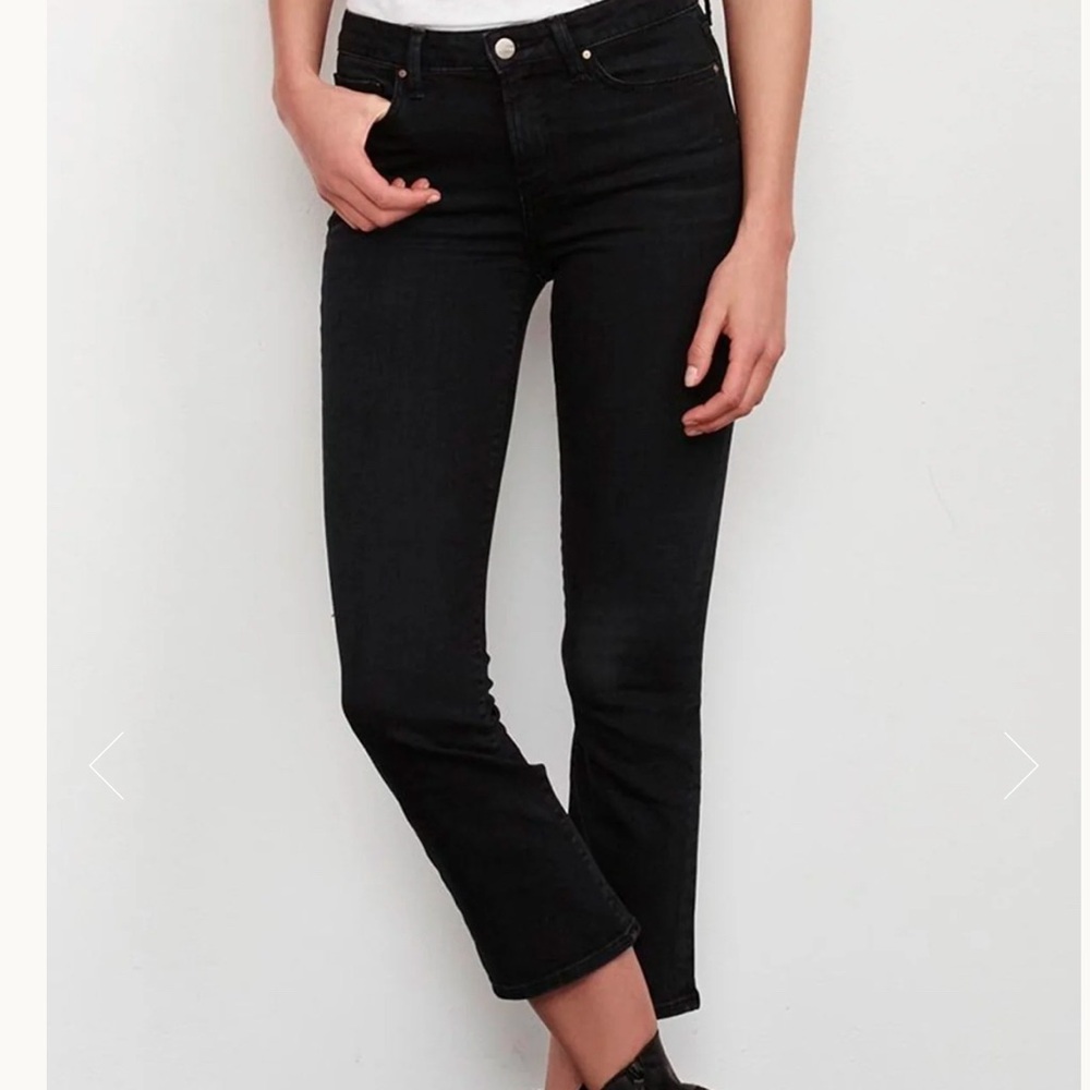 Black frayed hem crop jeans